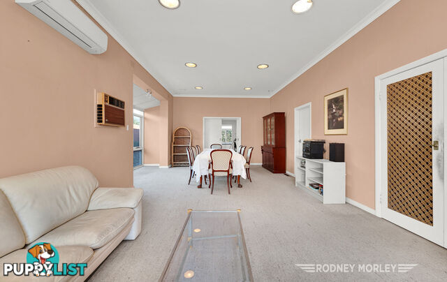 1 Helenslea Road Caulfield North VIC 3161