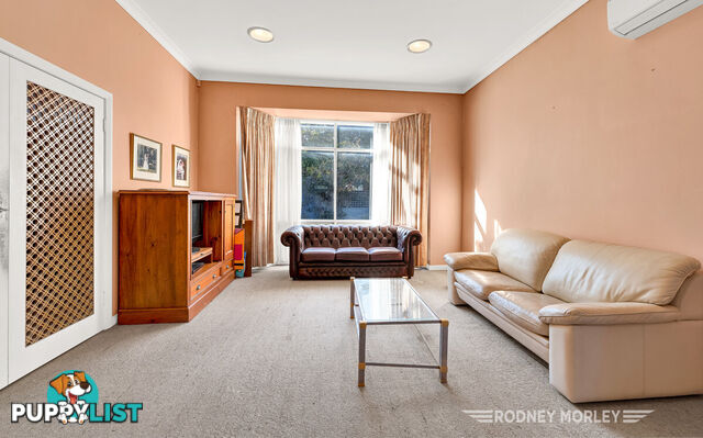 1 Helenslea Road Caulfield North VIC 3161