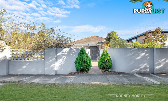 1 Helenslea Road Caulfield North VIC 3161