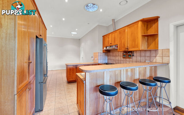 1 Helenslea Road Caulfield North VIC 3161