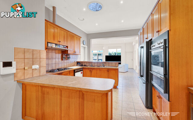 1 Helenslea Road Caulfield North VIC 3161