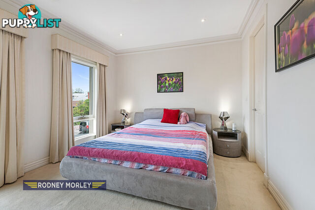 42A Orrong Crescent CAULFIELD NORTH VIC 3161