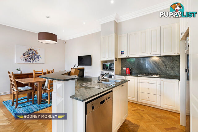 42A Orrong Crescent CAULFIELD NORTH VIC 3161