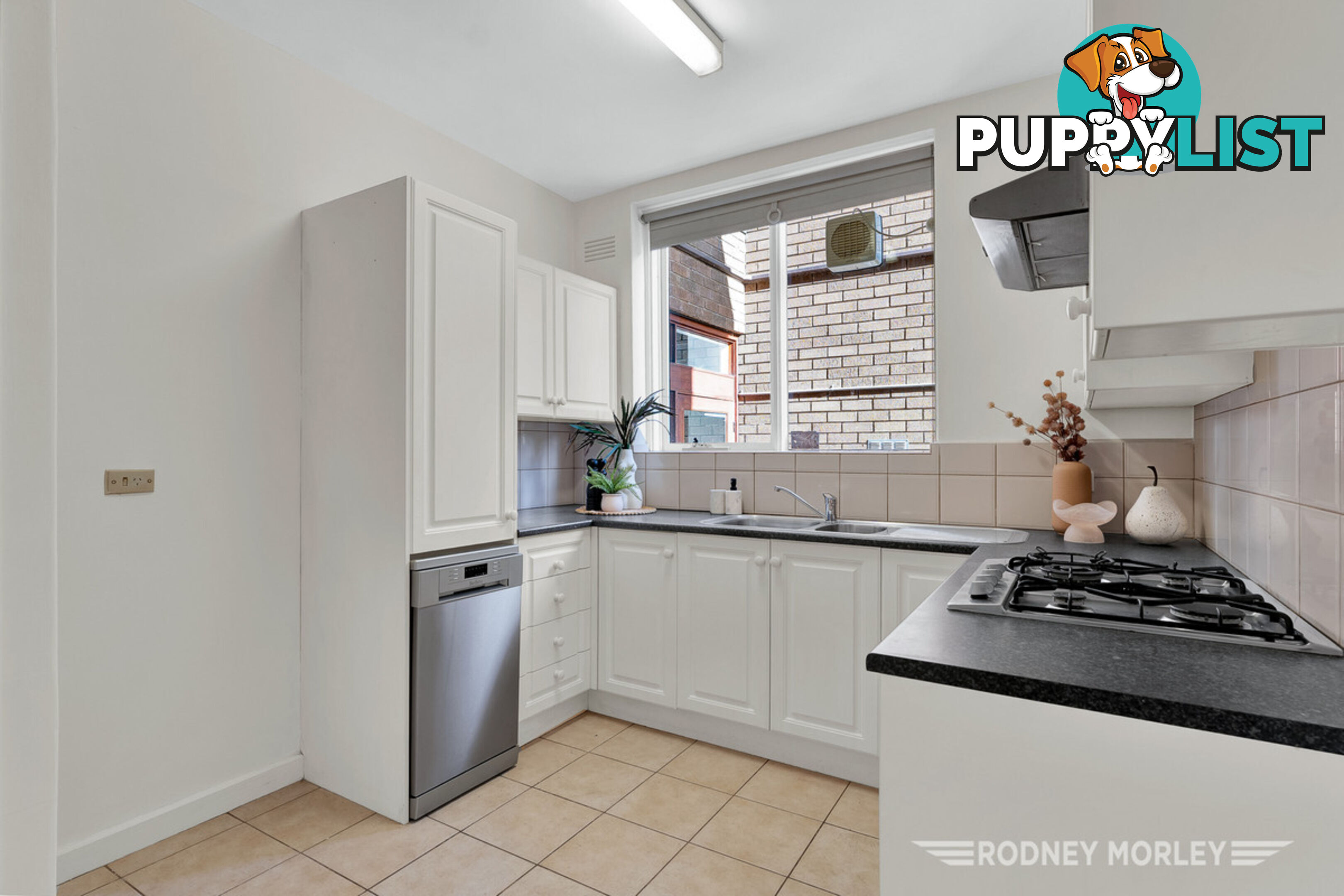 2 49 Grange Road Toorak VIC 3142