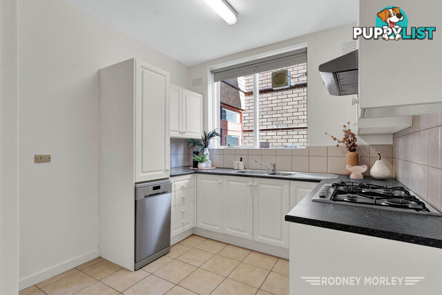 2 49 Grange Road Toorak VIC 3142