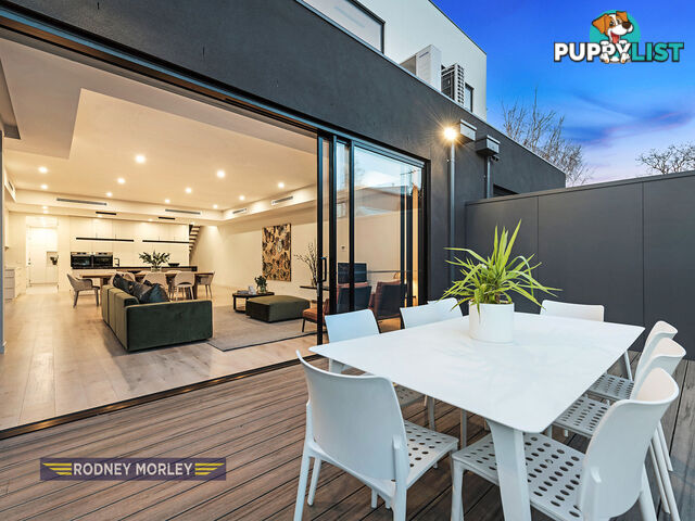21B Orrong Crescent Caulfield North VIC 3161