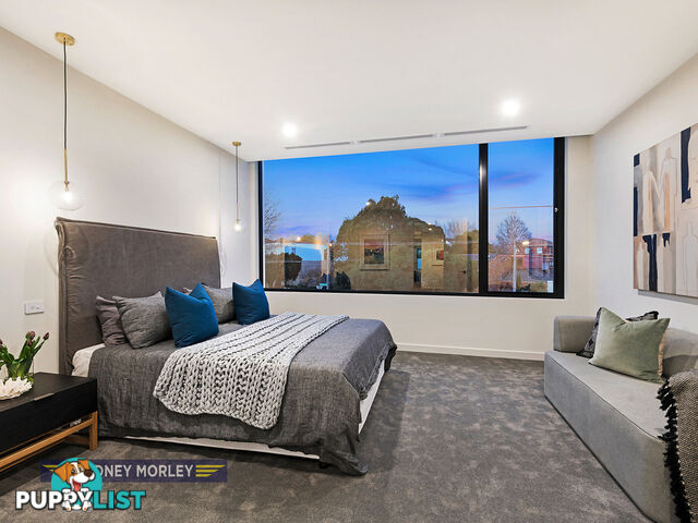21B Orrong Crescent Caulfield North VIC 3161