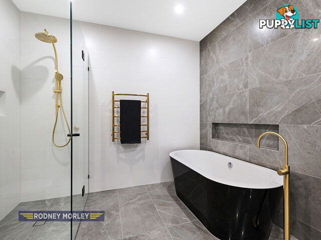 21B Orrong Crescent Caulfield North VIC 3161
