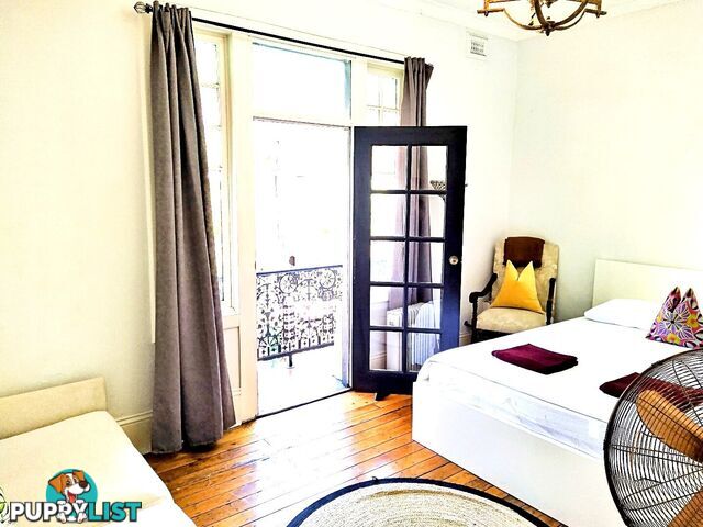 Stunning Fully Furnished 4 Bed Home In Newtown- Short And long Stays  Stays