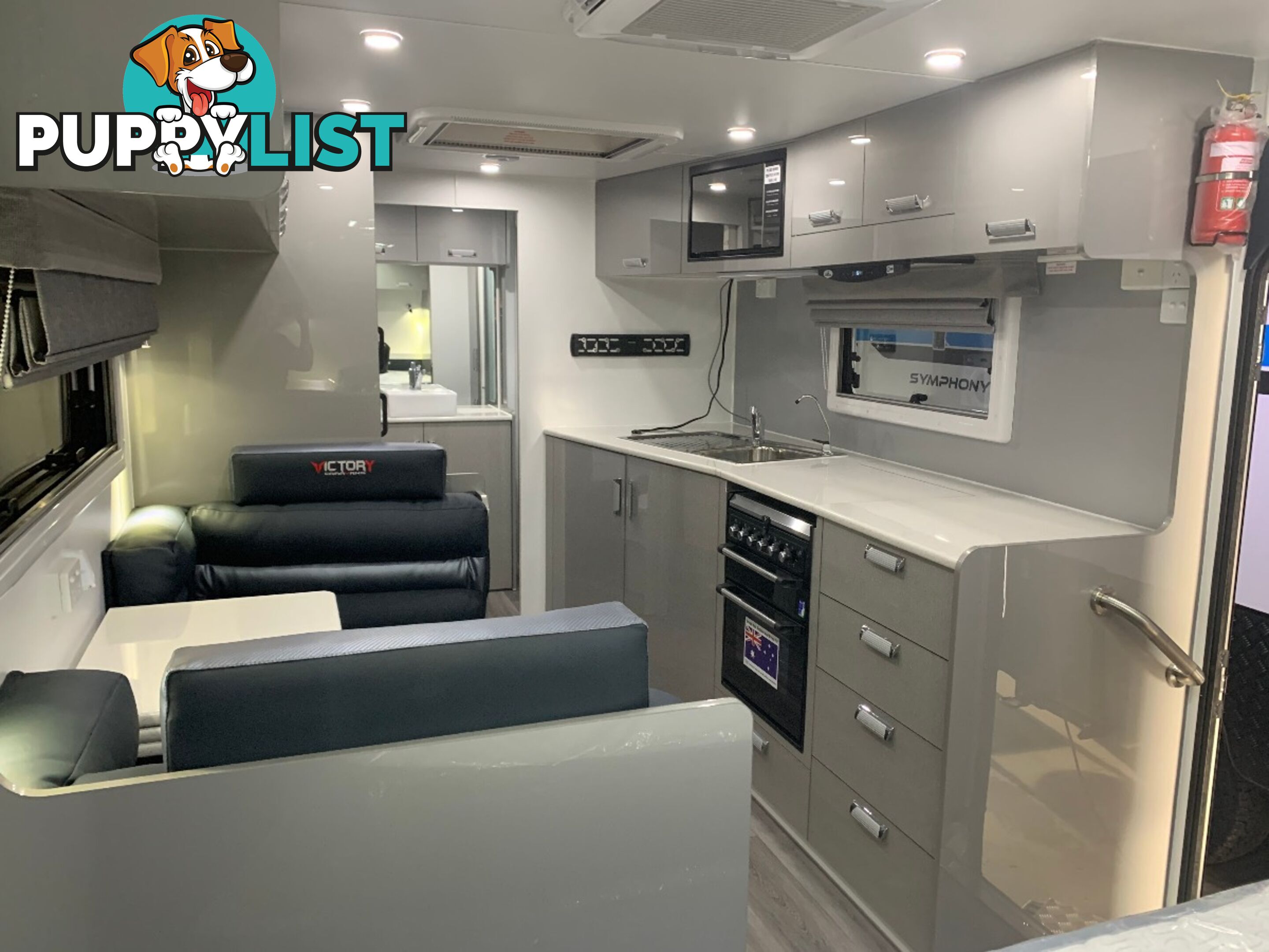 NEW 2019 20'6 Victory Symphony Caravan