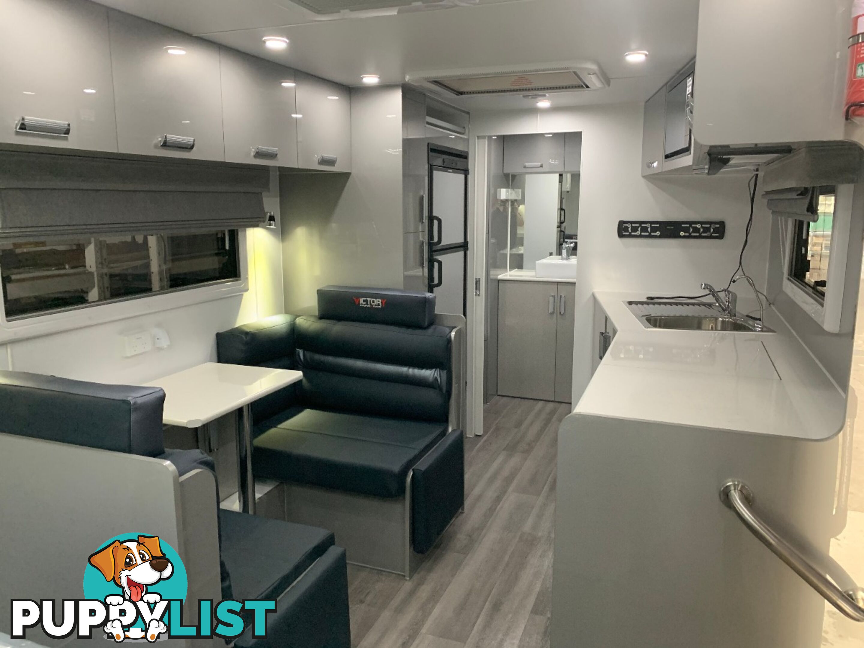 NEW 2019 20'6 Victory Symphony Caravan