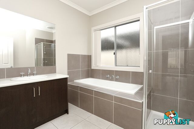 3 Briar Valley Rise CAROLINE SPRINGS VIC 3023