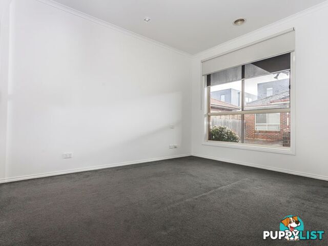 Unit 2/11 Malvern Avenue TULLAMARINE VIC 3043