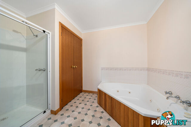 1 Olinka Court CARLTON TAS 7173