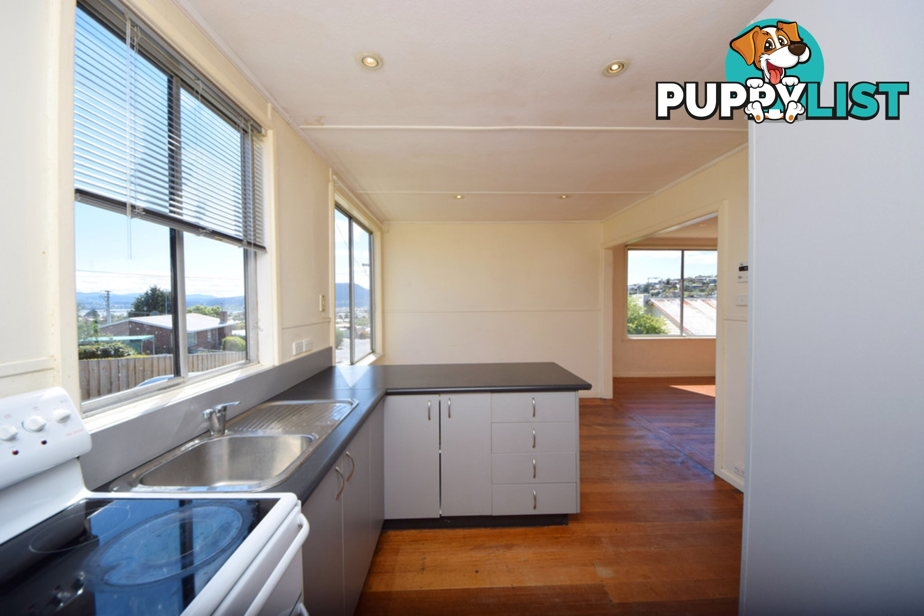 10 Burton Street GLENORCHY TAS 7010