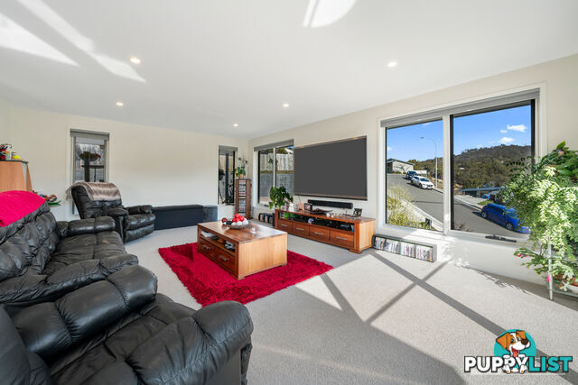 22 Jeanette Court LENAH VALLEY TAS 7008