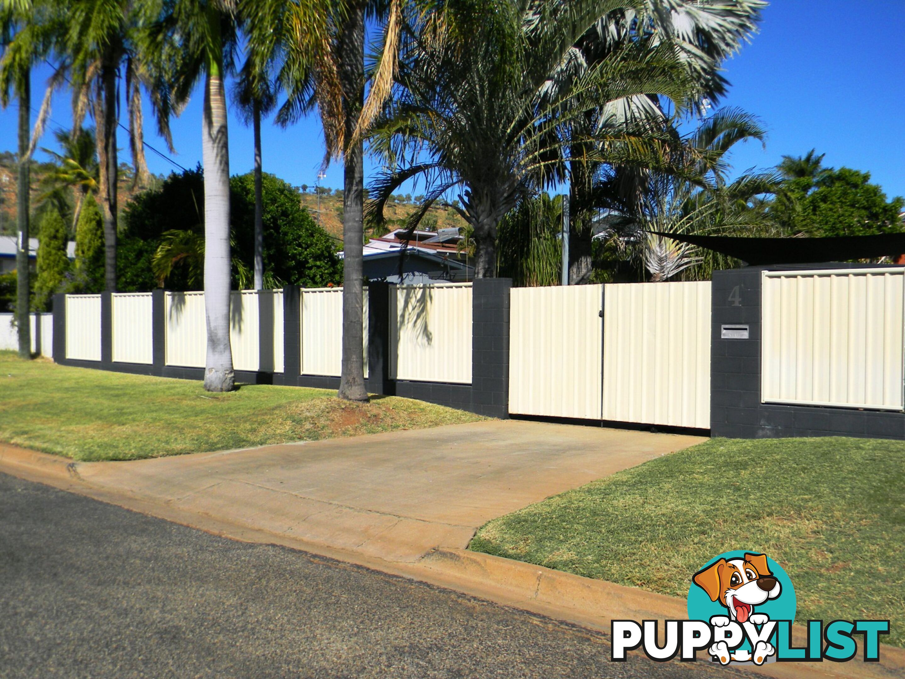 4 Hinkler Crescent MOUNT ISA QLD 4825