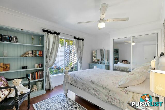 46 South Street URANGAN QLD 4655