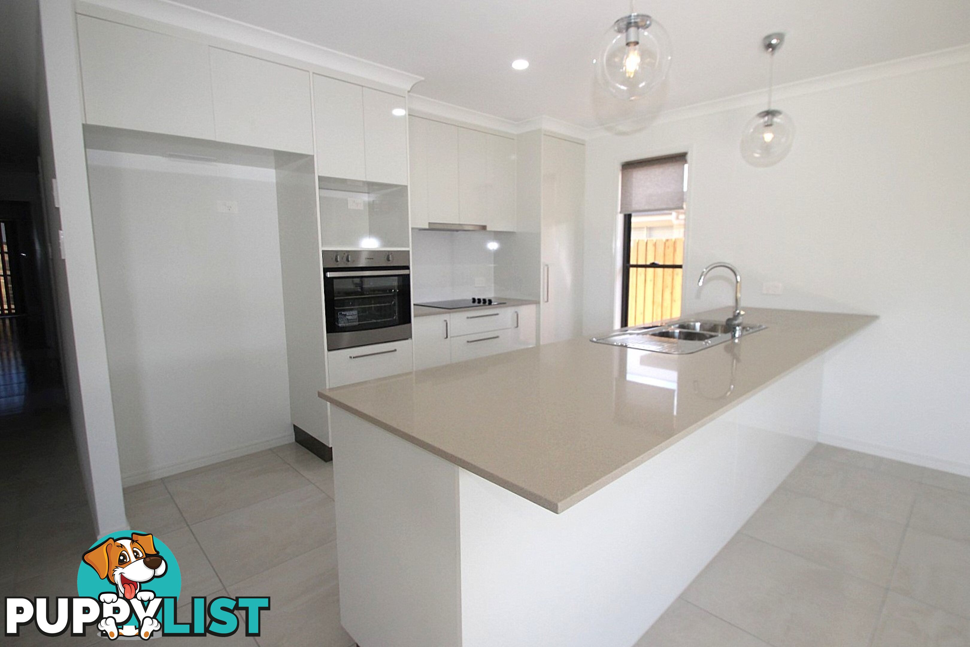 2A Belleni Court POINT VERNON QLD 4655