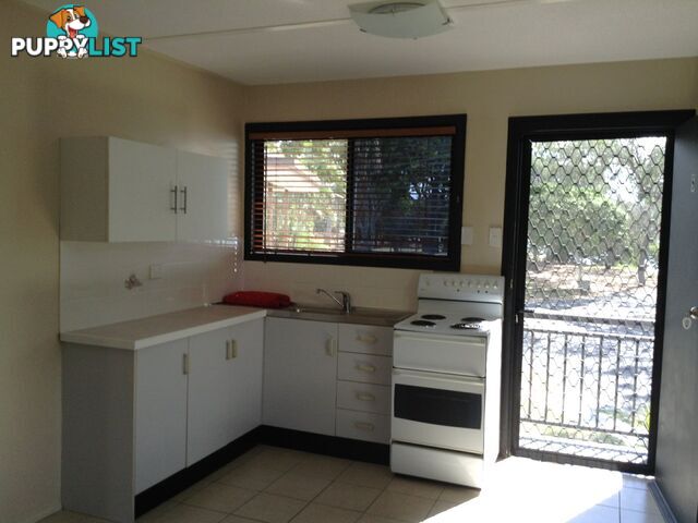 Unit 8/494 ESPLANADE TORQUAY QLD 4655