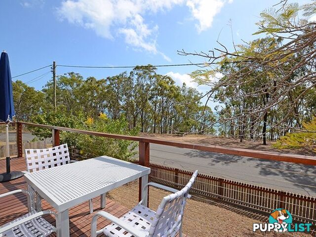 40 Esplanade POINT VERNON QLD 4655