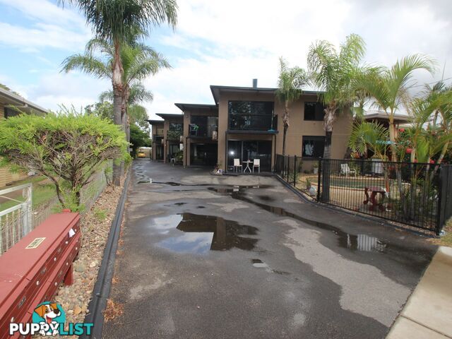 Unit 2/494 Esplanade TORQUAY QLD 4655