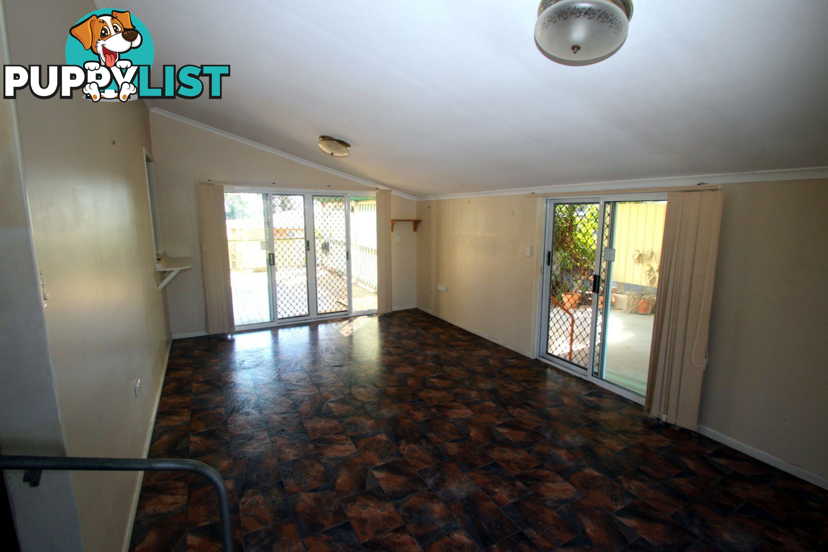 12 Mant Street POINT VERNON QLD 4655