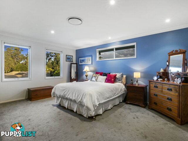 15 Rise Place MOGGILL QLD 4070