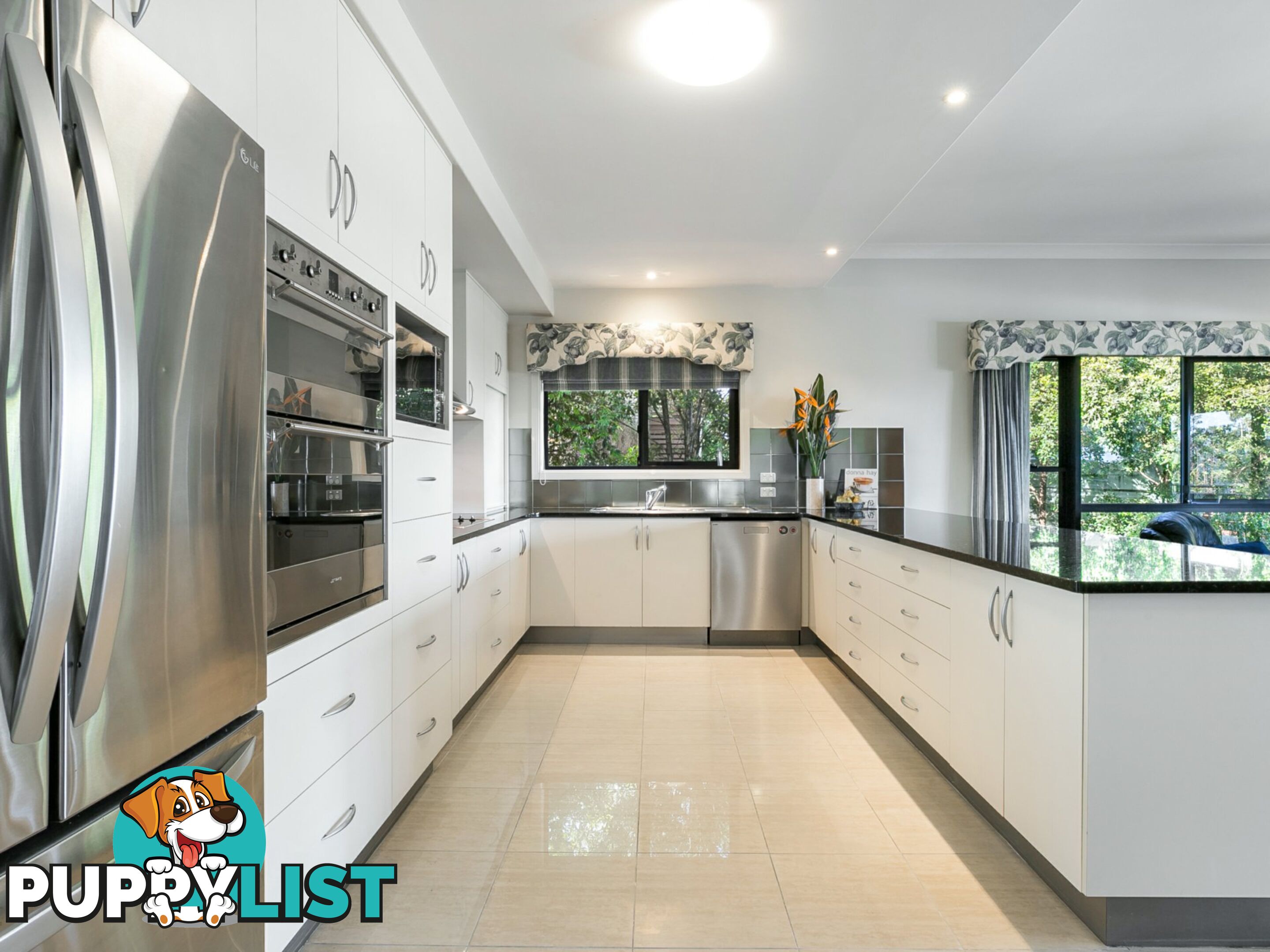 10 Bielby Road KENMORE HILLS QLD 4069