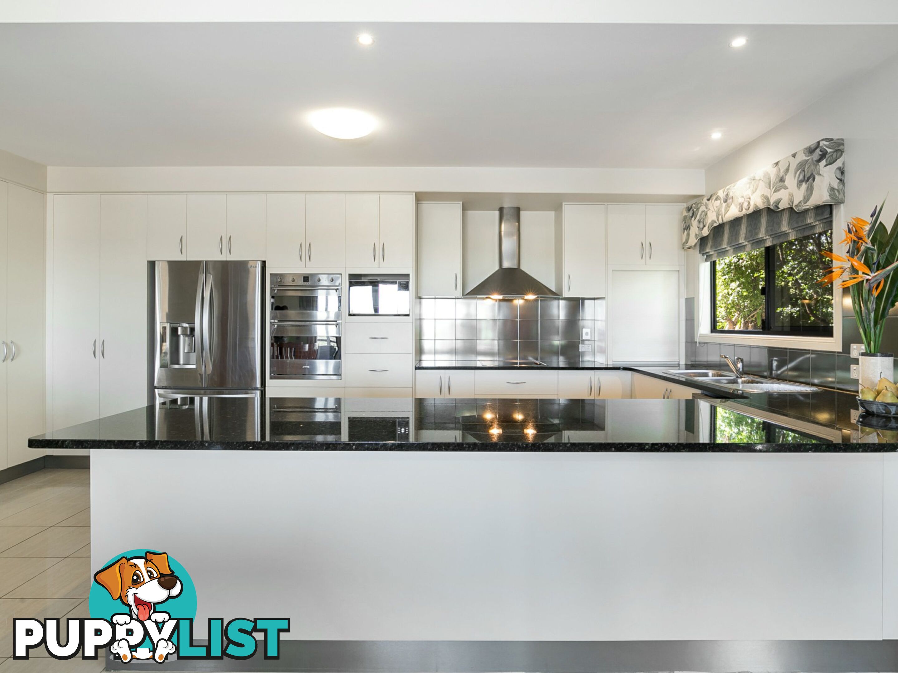 10 Bielby Road KENMORE HILLS QLD 4069