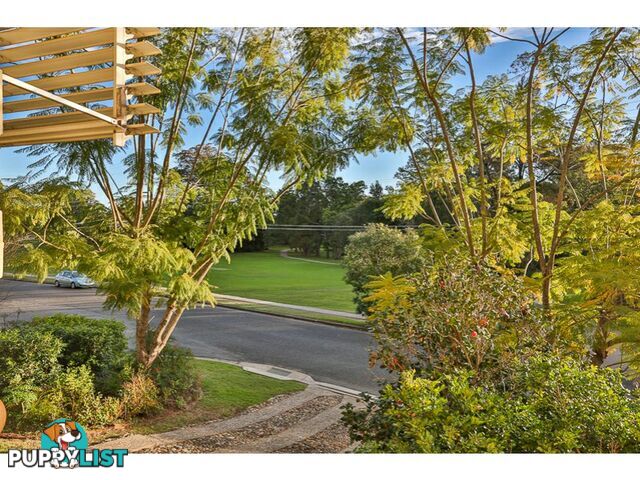 55 Dumbarton Drive KENMORE QLD 4069