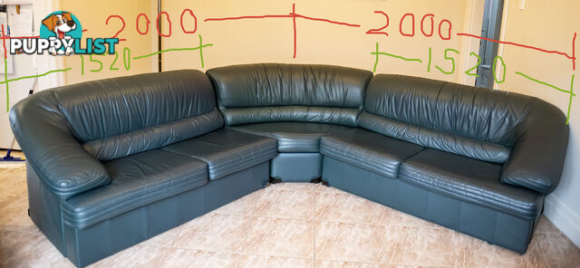 Leather corner sofa