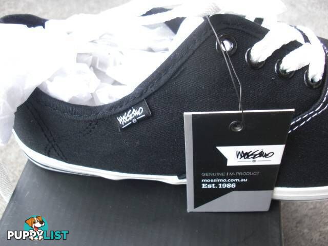 NEW MOSSIMO SHOES MARKY PLIMSOLLS BLACK SIZE 6 SHOES. PICKUP OR