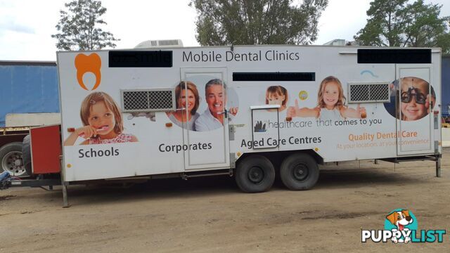 Mobile Twin-Surgery Dental Clinic/Trailer