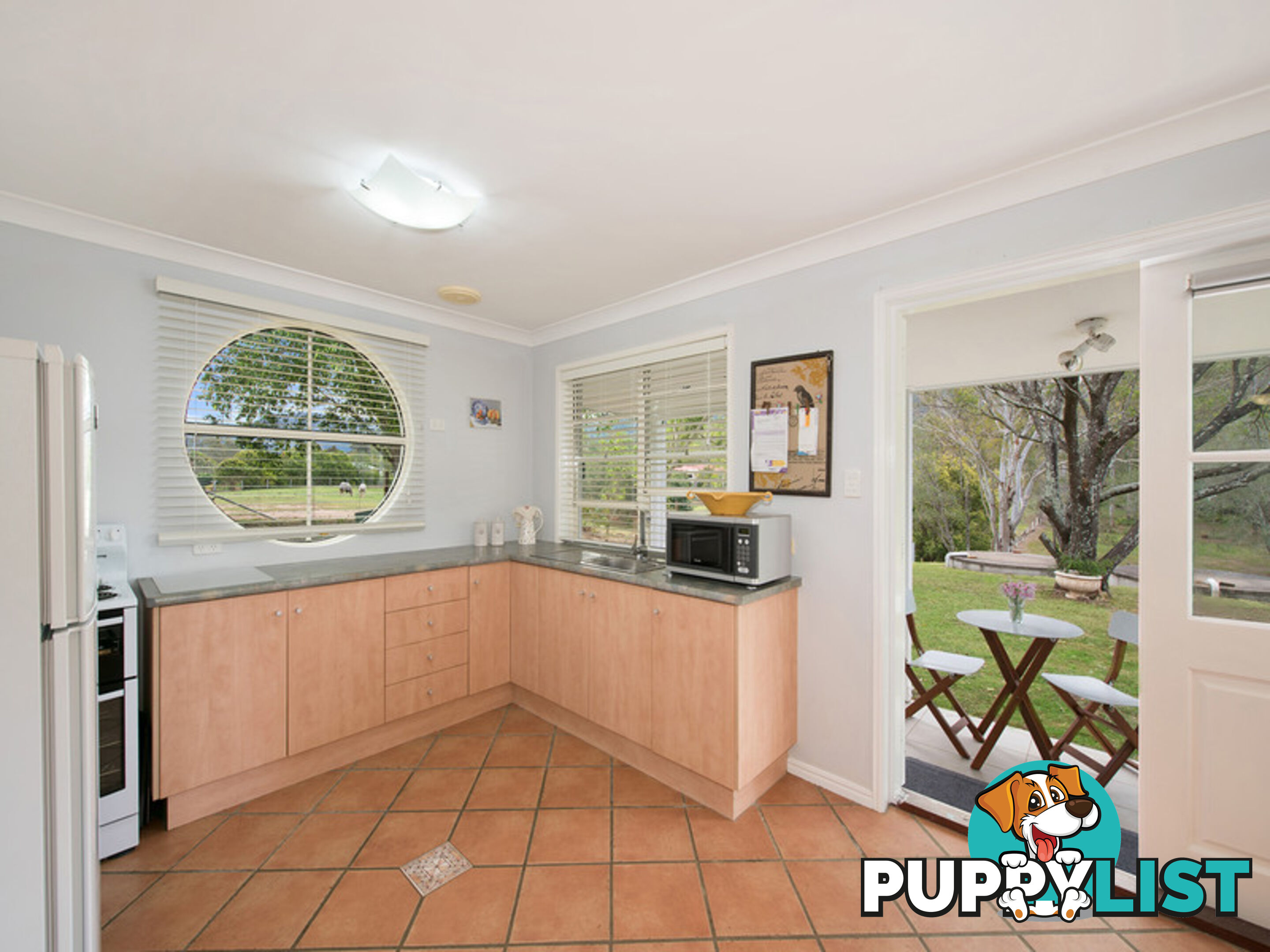 6 Riverine Court Samford Valley QLD 4520