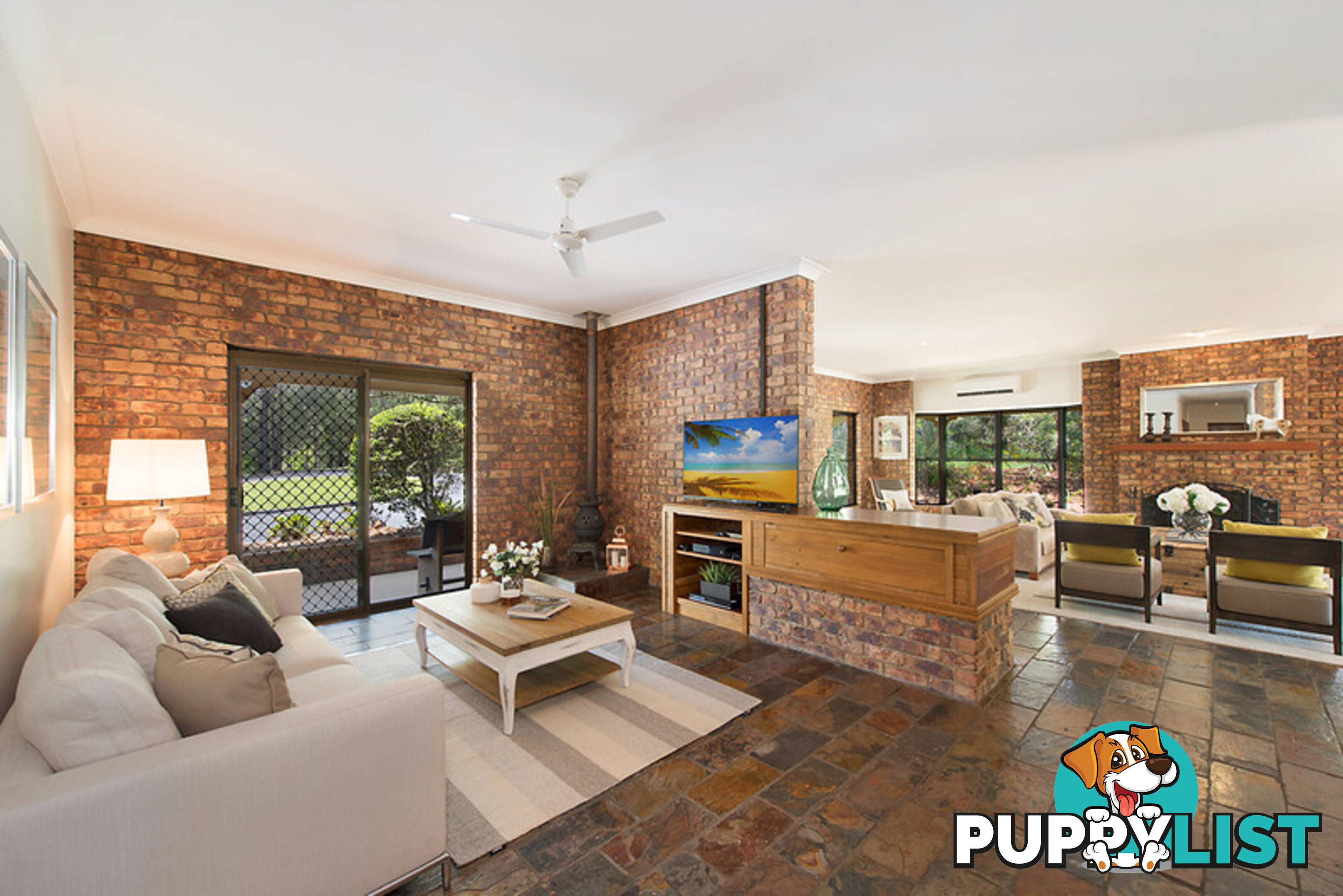 4 Roxburgh Road Wights Mountain QLD 4520