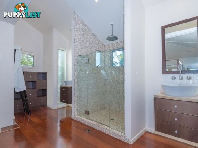 13 Habitat Place NOOSA HEADS QLD 4567