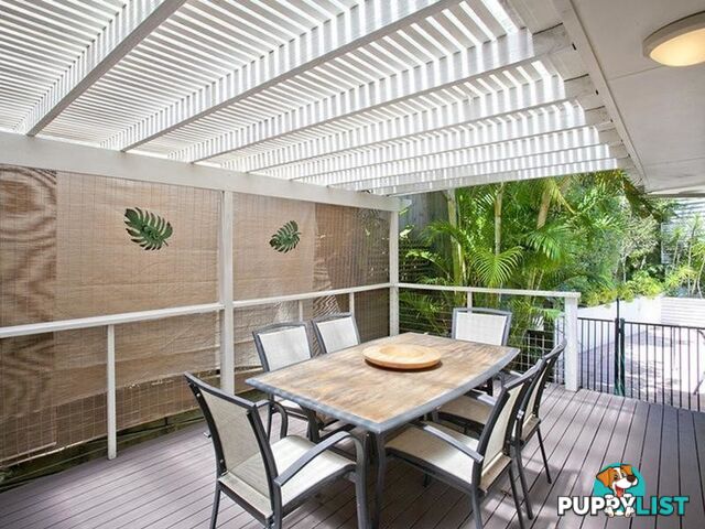 4 Warana Street NOOSA HEADS QLD 4567