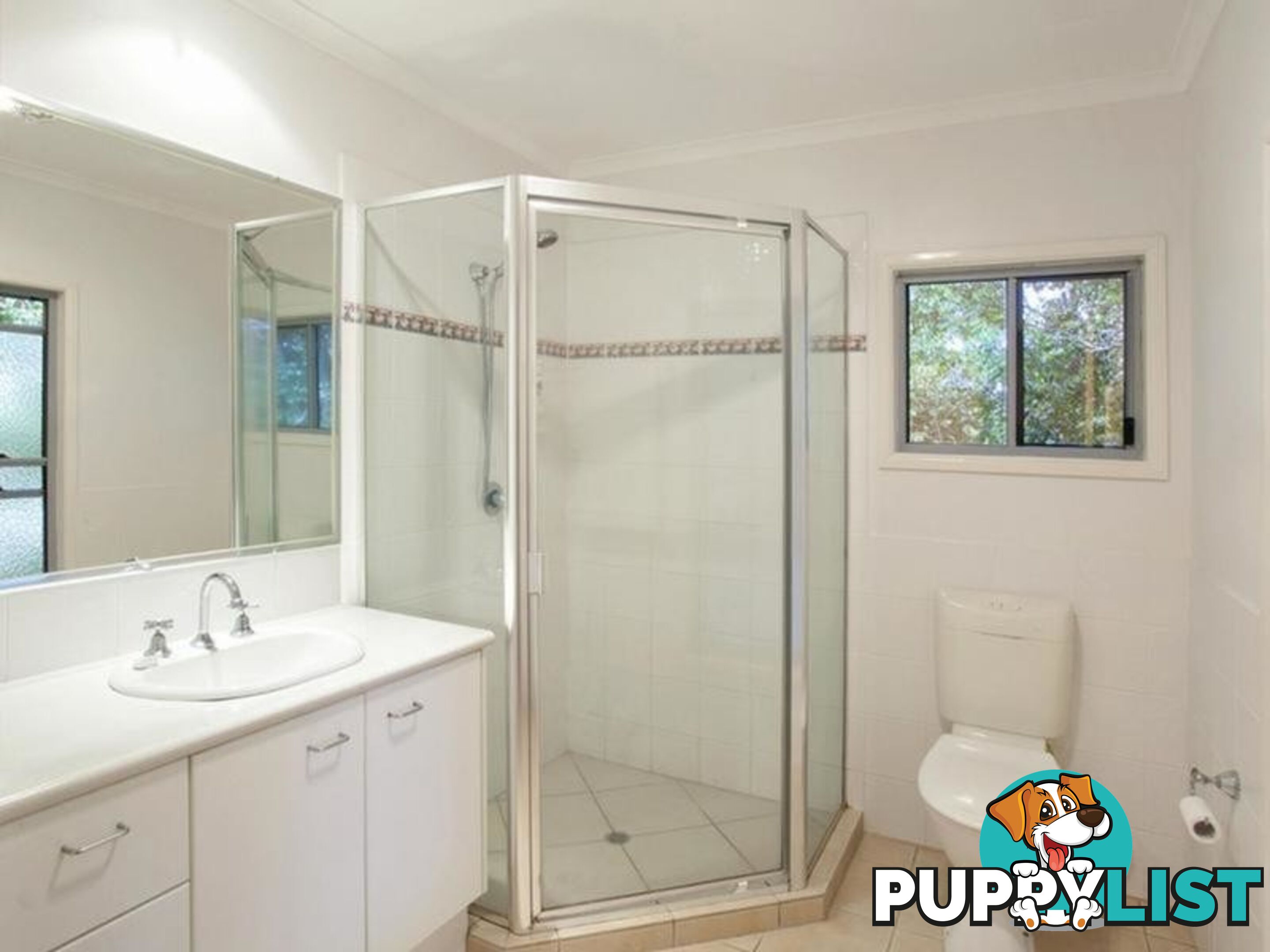 16 Moonare Crescent NOOSA HEADS QLD 4567