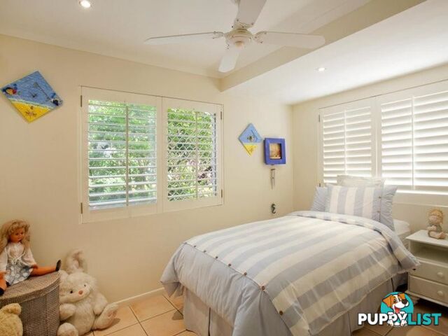 27 Douglas Street SUNSHINE BEACH QLD 4567