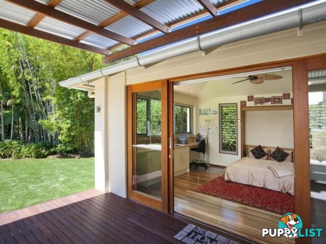 8 Habitat Place NOOSA HEADS QLD 4567