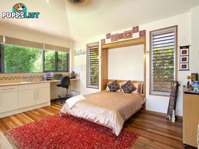 8 Habitat Place NOOSA HEADS QLD 4567