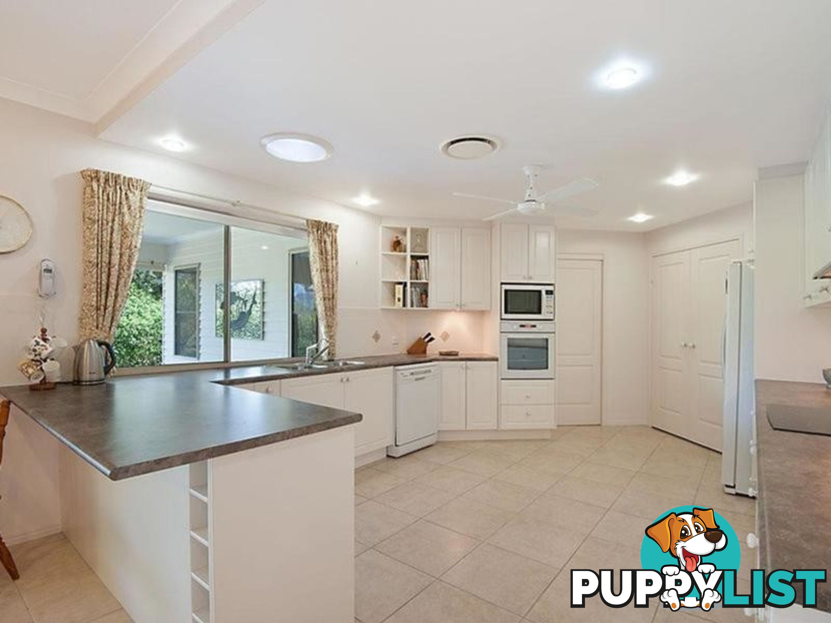 81 Whispering Gum Avenue EUMUNDI QLD 4562