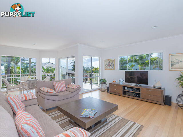 14 Tangmere Crt NOOSA HEADS QLD 4567