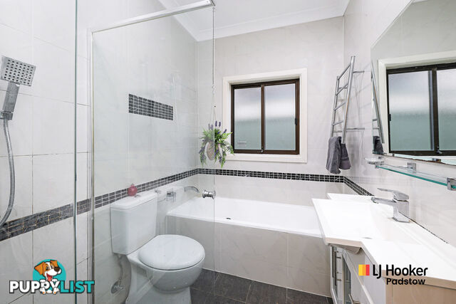 691 Henry Lawson Drive EAST HILLS NSW 2213