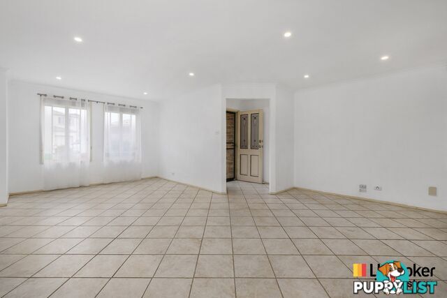 18 Fernleaf Court WATTLE GROVE NSW 2173