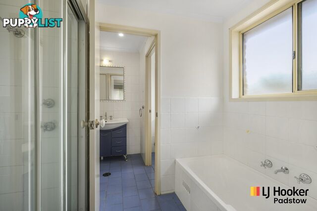18 Fernleaf Court WATTLE GROVE NSW 2173