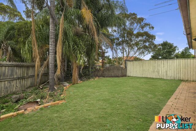 18 Fernleaf Court WATTLE GROVE NSW 2173
