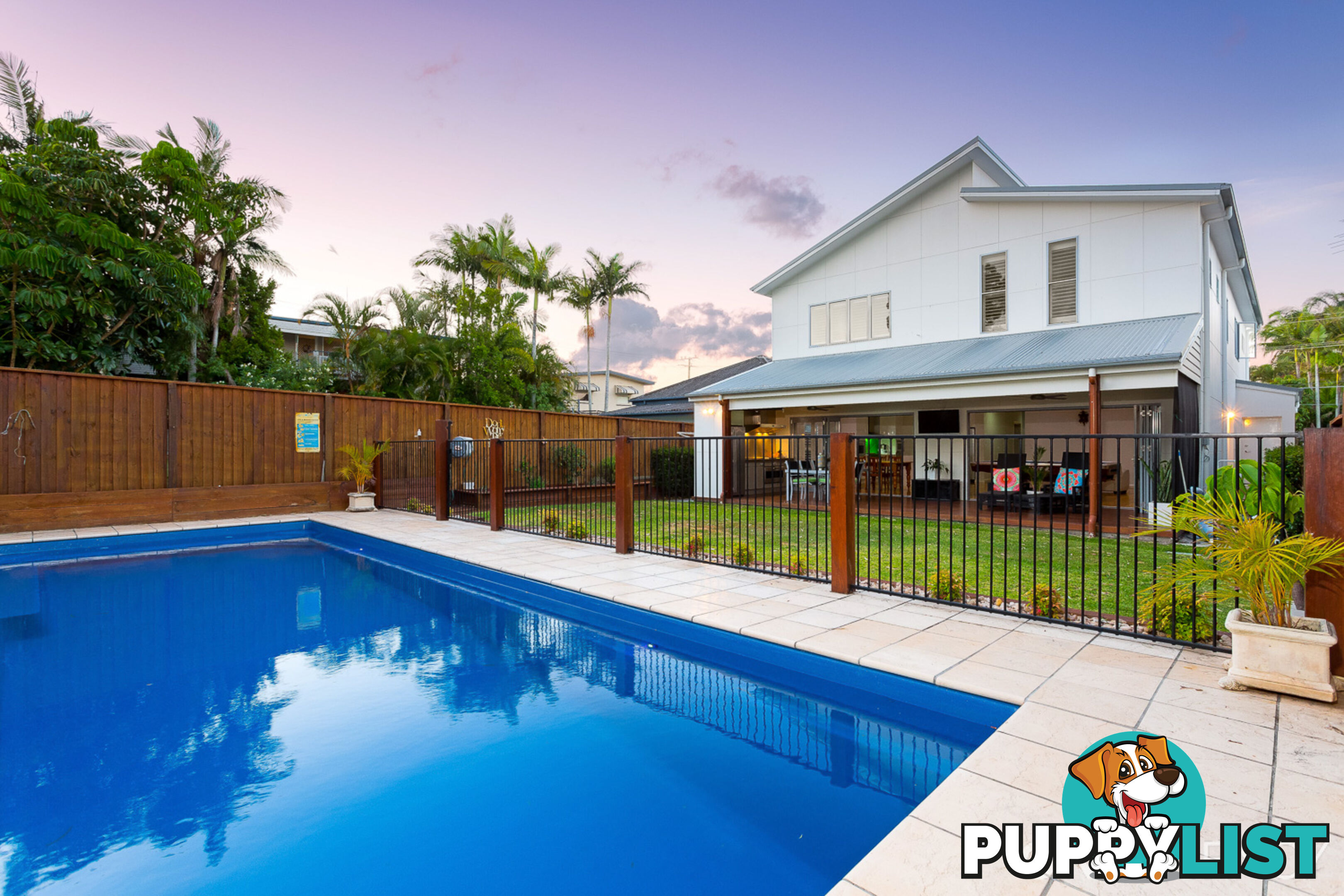 25 Michel Road Scarborough QLD 4020