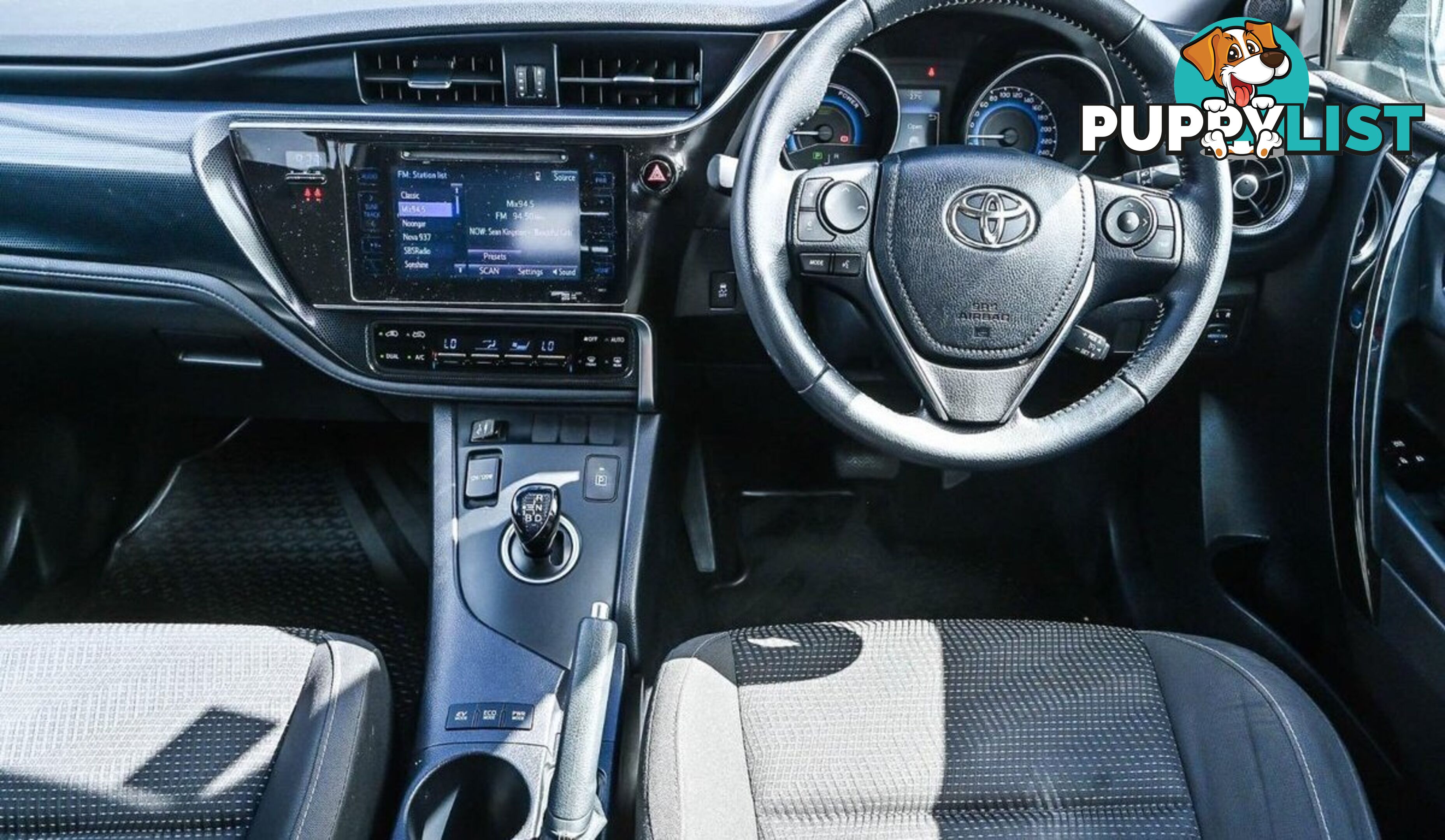 2018 TOYOTA COROLLA HYBRID ZWE186R HATCHBACK